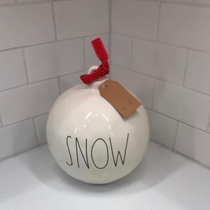 Snow large ornament Rae Dunn